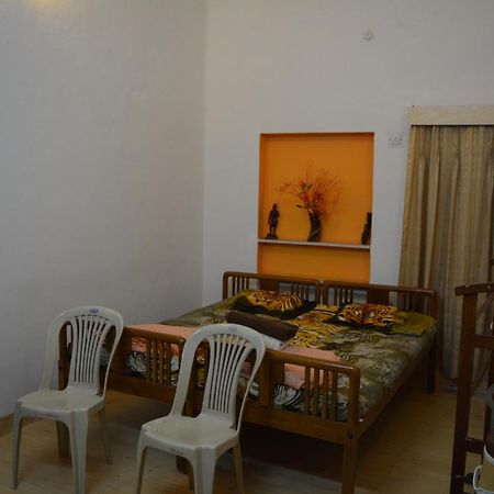 Jheelam Homestay Бхопал Экстерьер фото